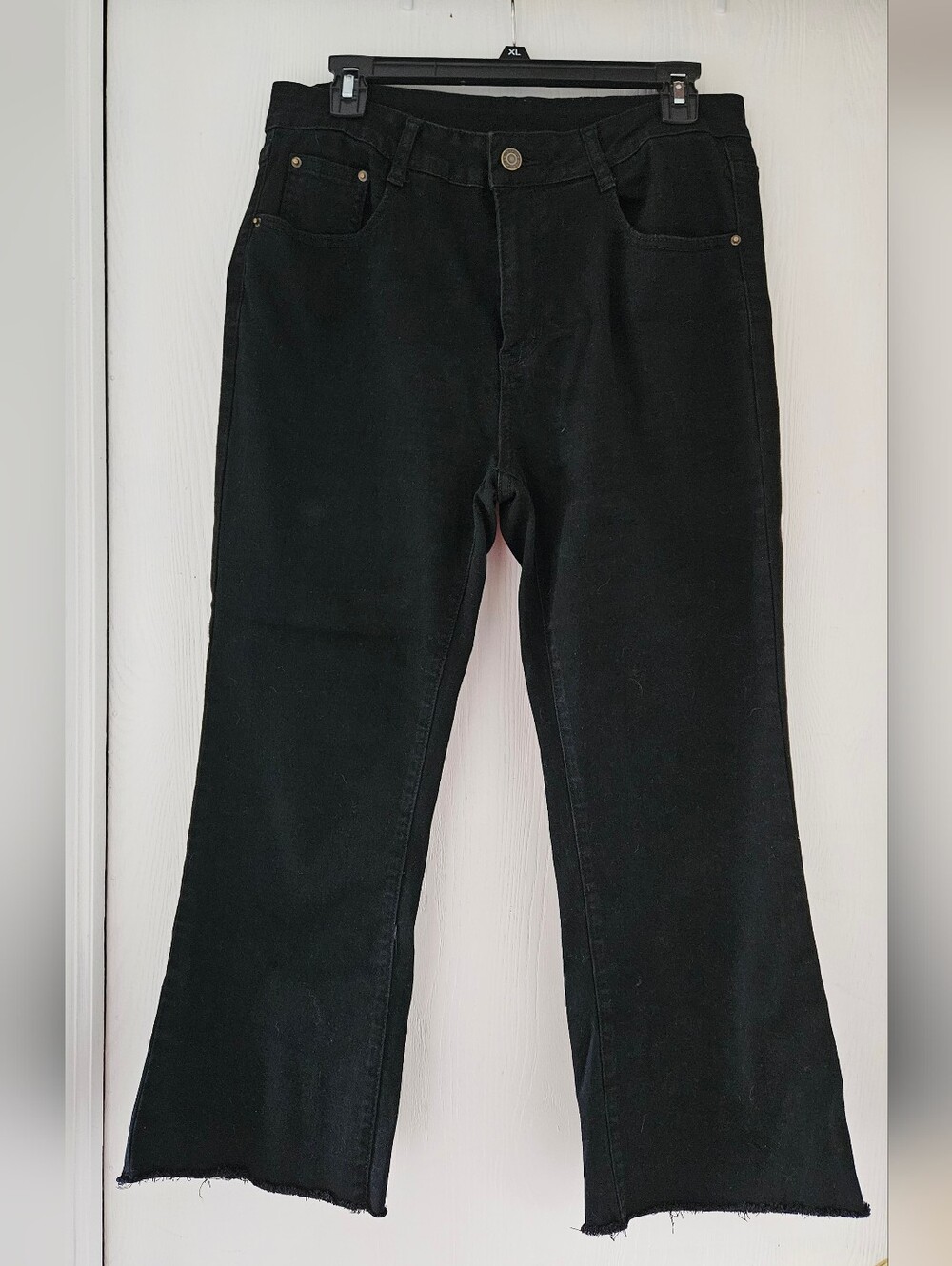 Women’s Black Cropped Semi Flare-Leg Jeans Size 14